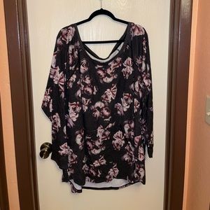 Torrid Active Size 6 Rose Sweater with Pocket
